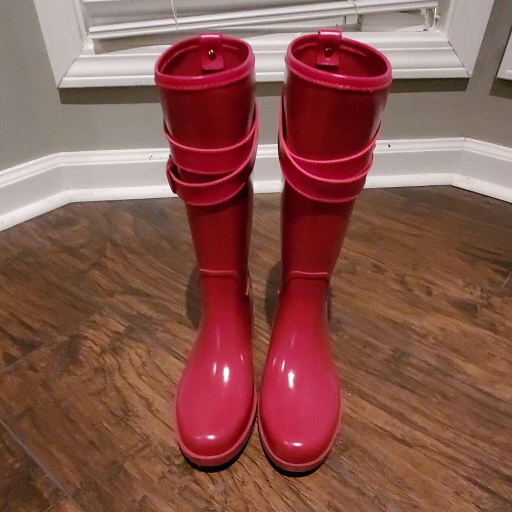 Rain boots